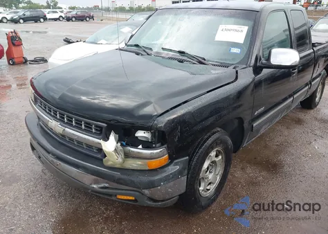2002 Chevrolet Silverado 1500 Ls z USA, uszkodzony, nr VIN 2GCEC19T021281577